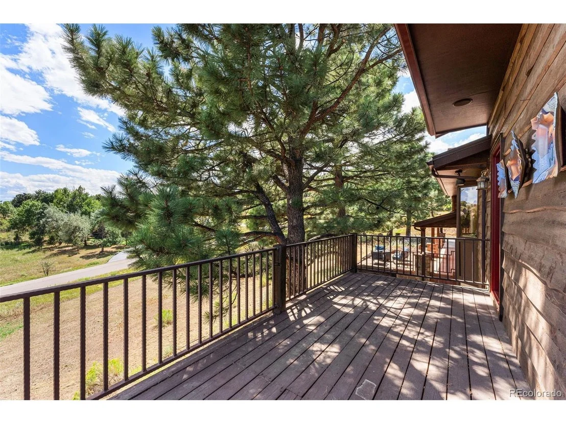 Photo of 15685 Cedarbrook Dr