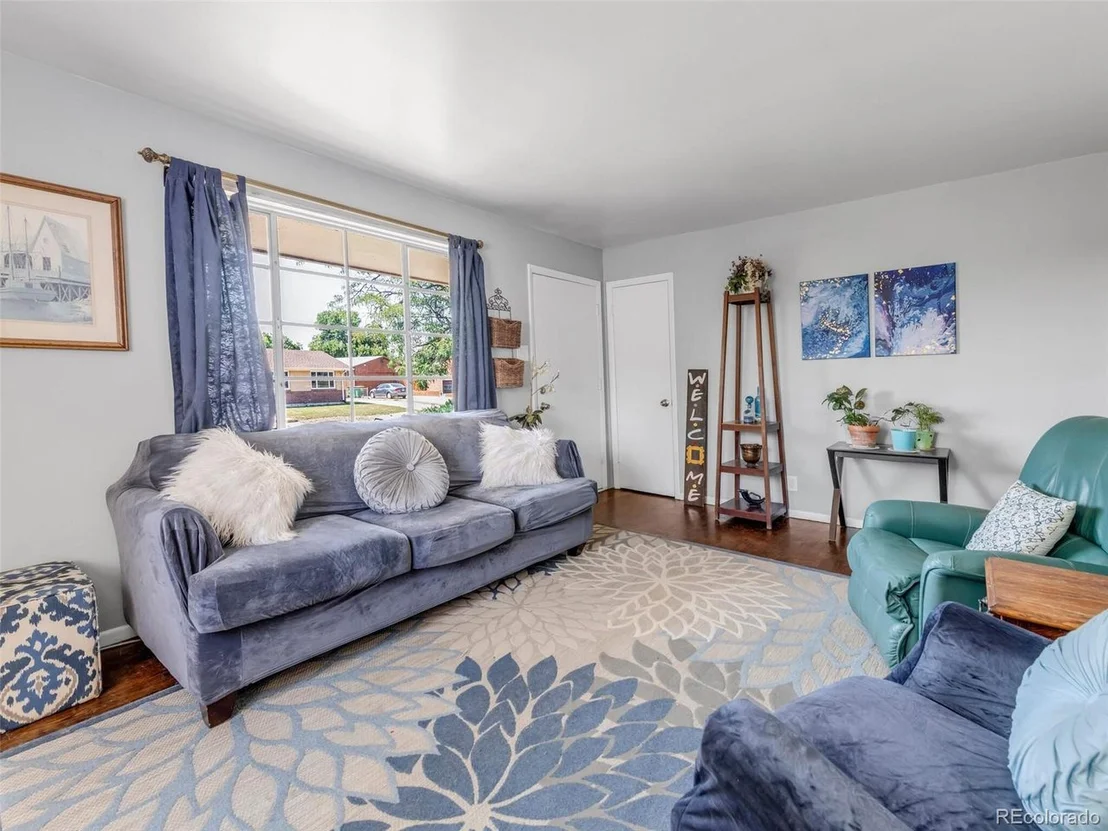 Photo of 8520 Franklin Dr