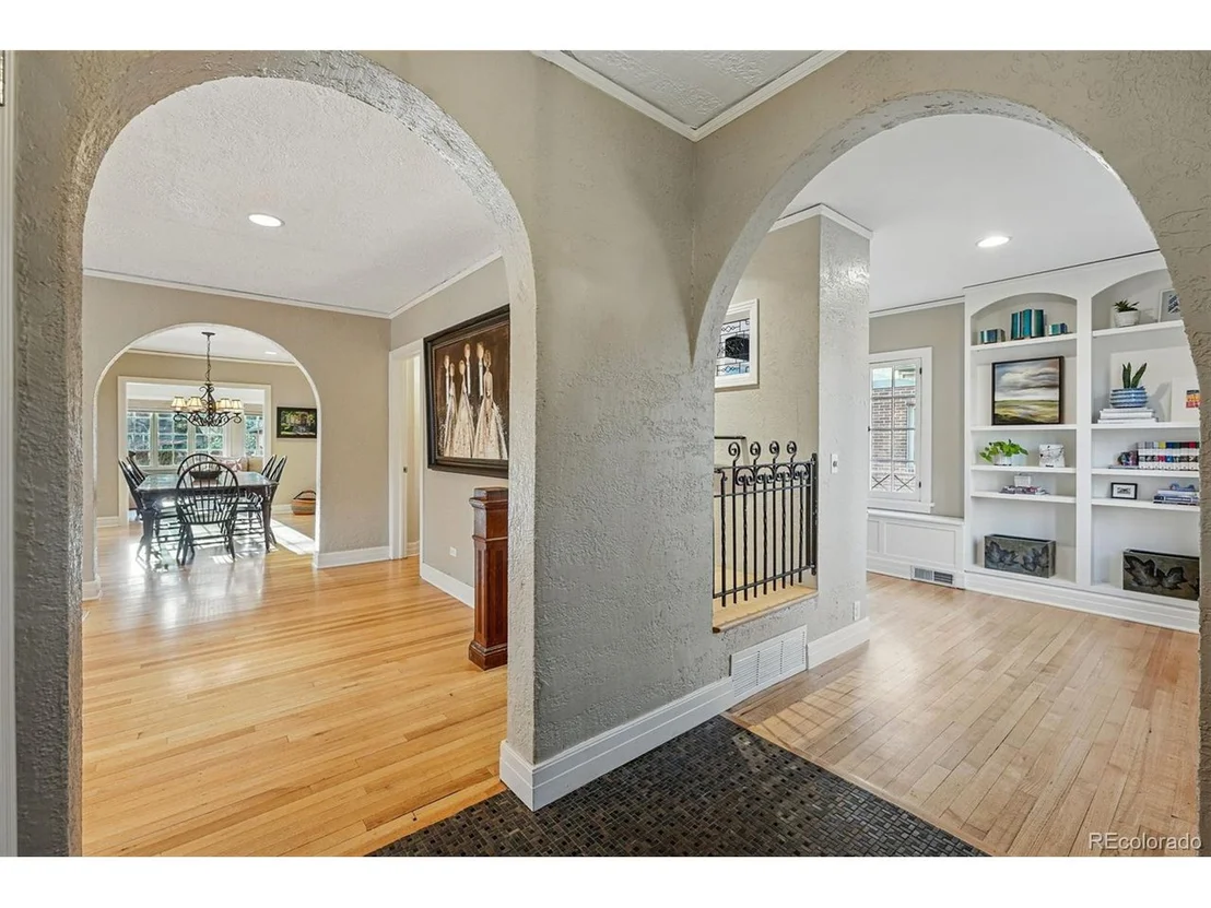 Photo of 1645 Locust St