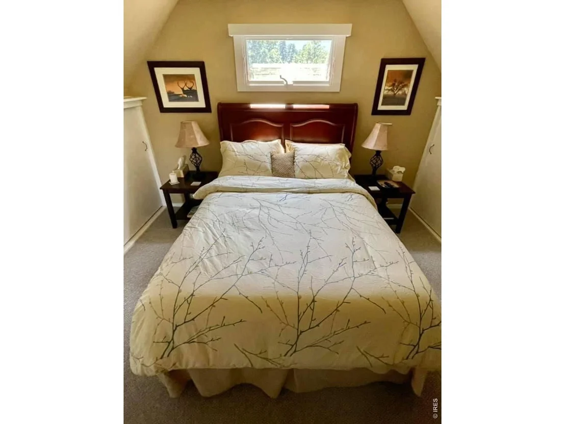 Photo of 820 Riverside Dr