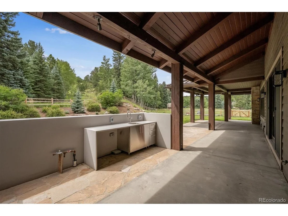 Photo of 33114 Upper Bear Creek Rd