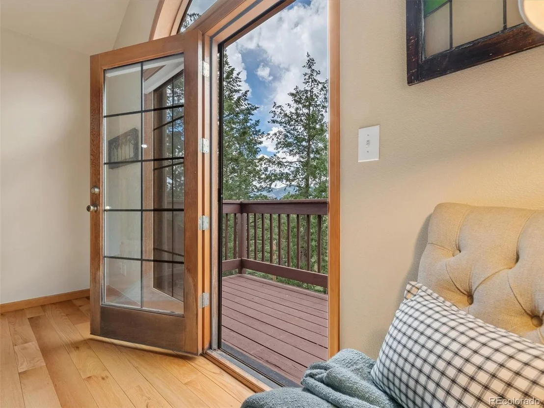 Photo of 27336 Mountain Park Rd