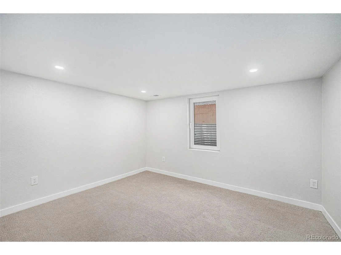 Photo of 5491 Lowell Blvd