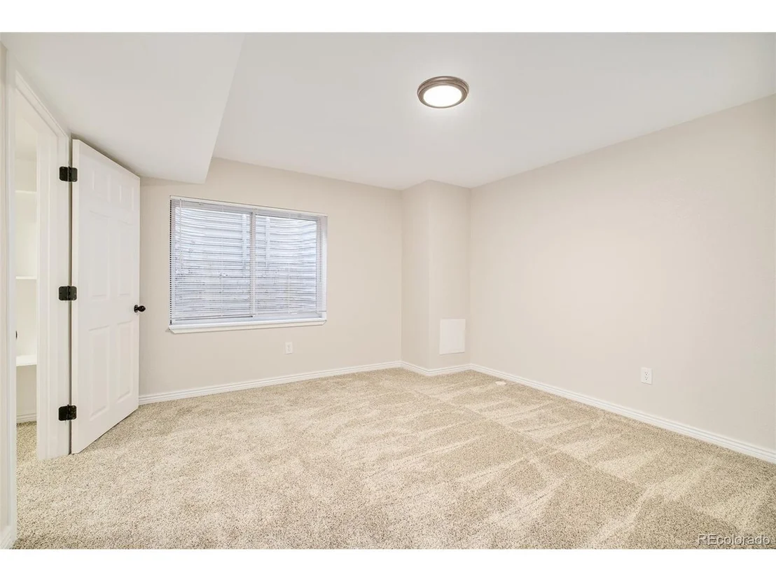 Photo of 6716 W 97th Cir