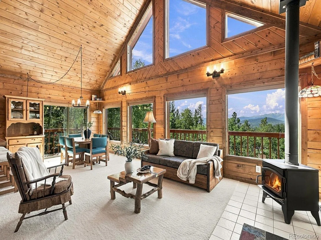 Photo of 760 Coyote Cir