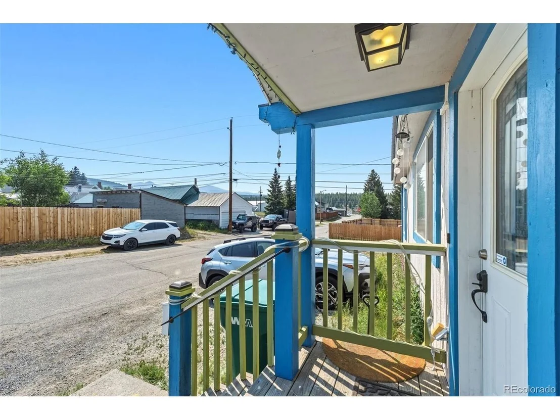Photo of 101 S Maple St