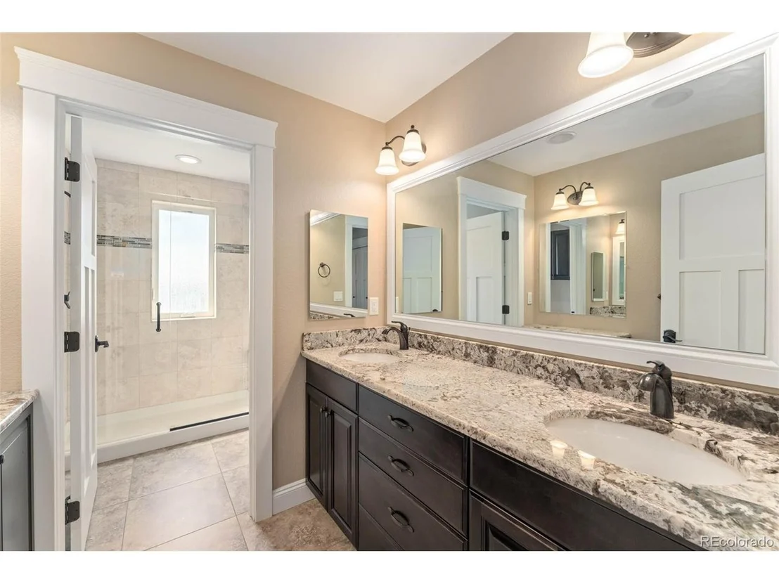 Photo of 12648 Waterside Ln