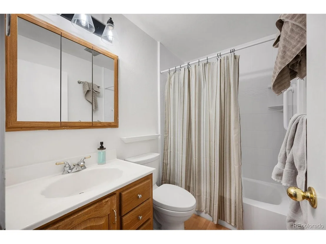 Photo of 8677 Thunderbird Cir