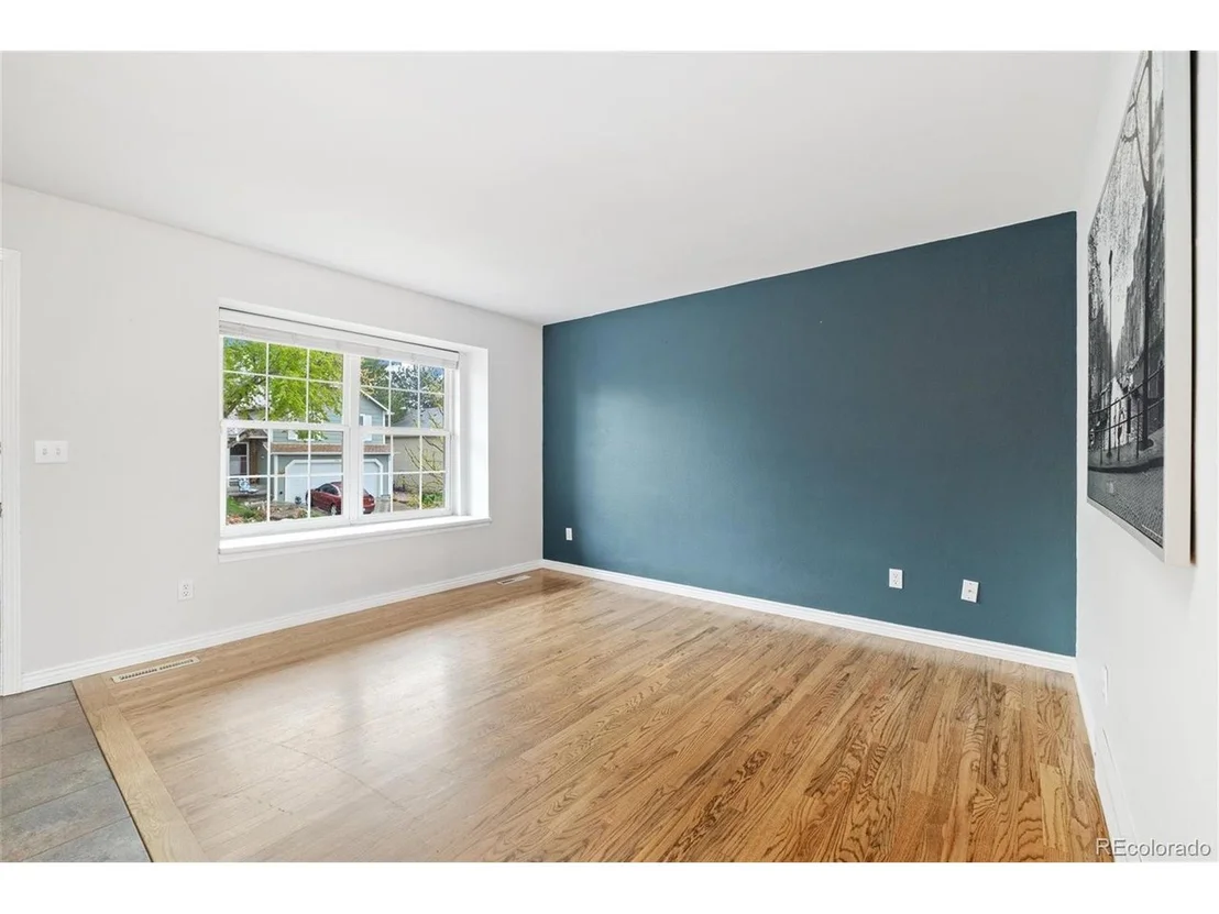 Photo of 325 Mulberry Cir