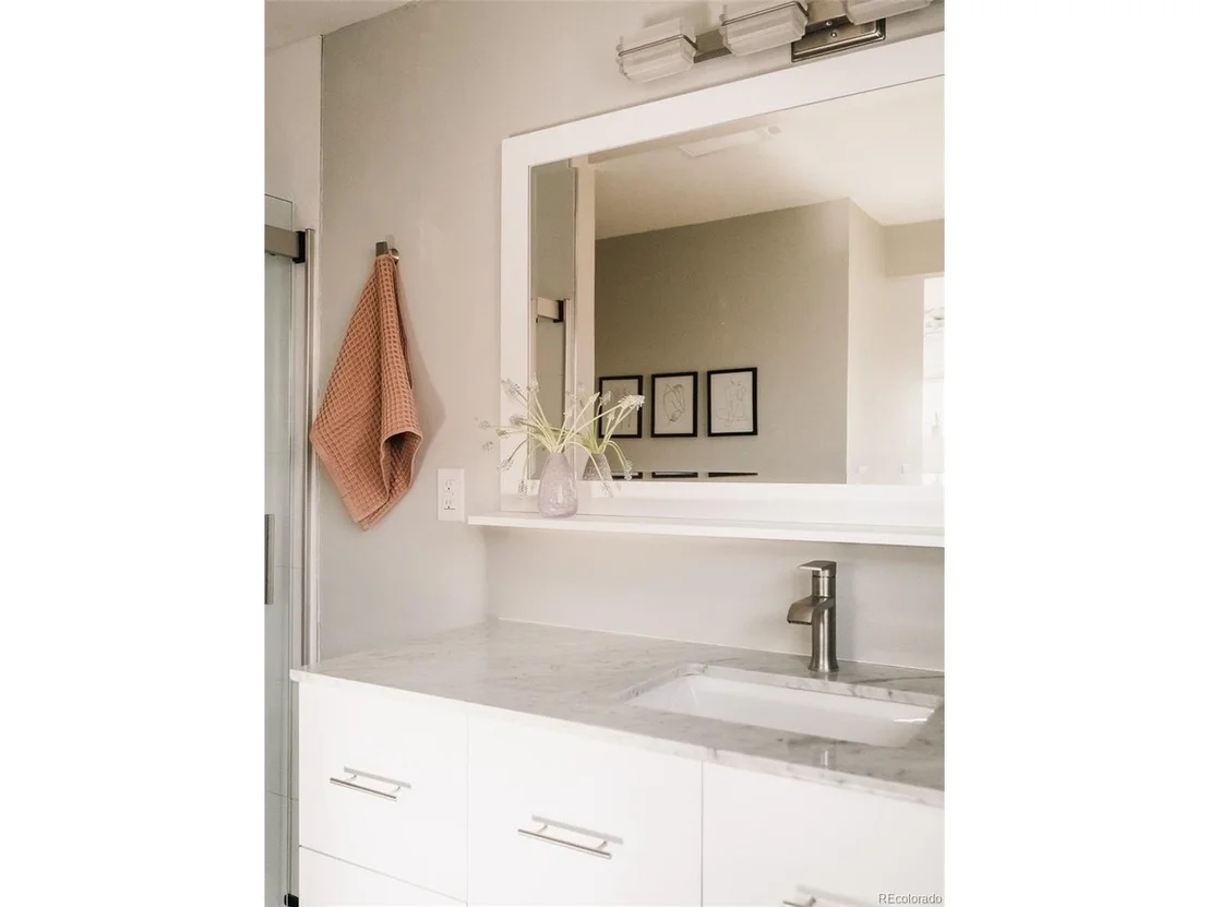 Photo of 4390 Shaw Blvd