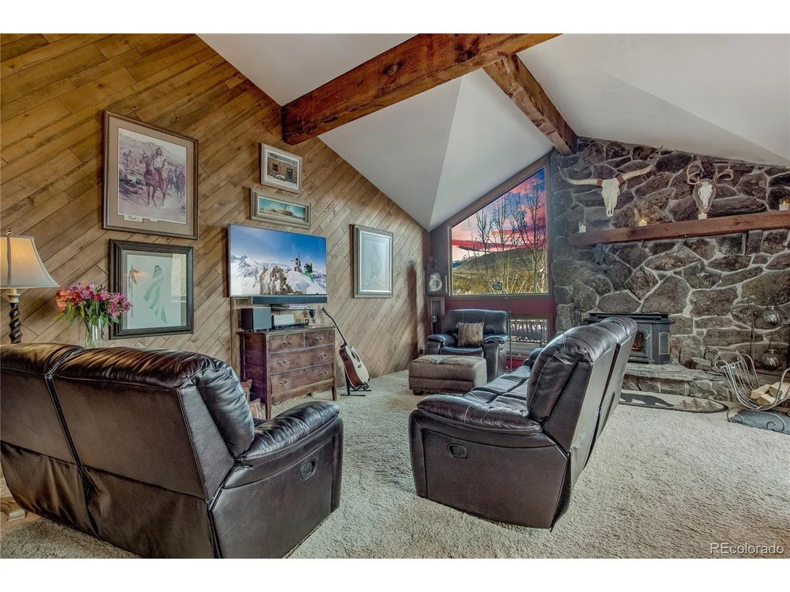 Photo of 637 Rock Rd