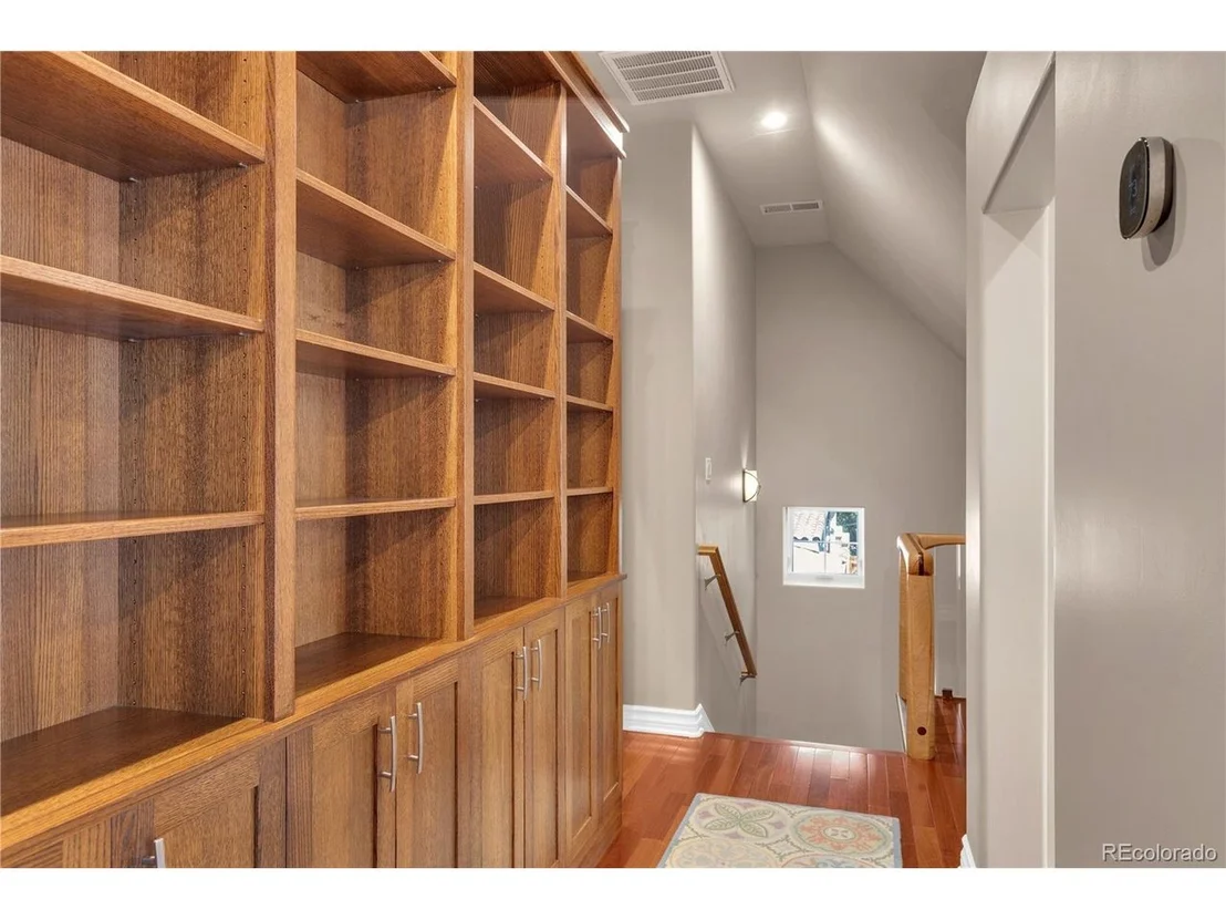 Photo of 520 Colorado Blvd