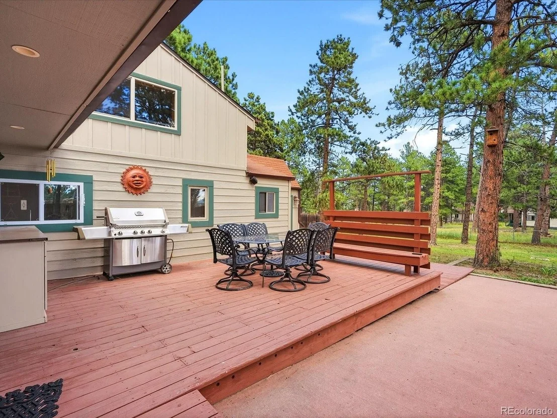 Photo of 30402 Hilltop Dr