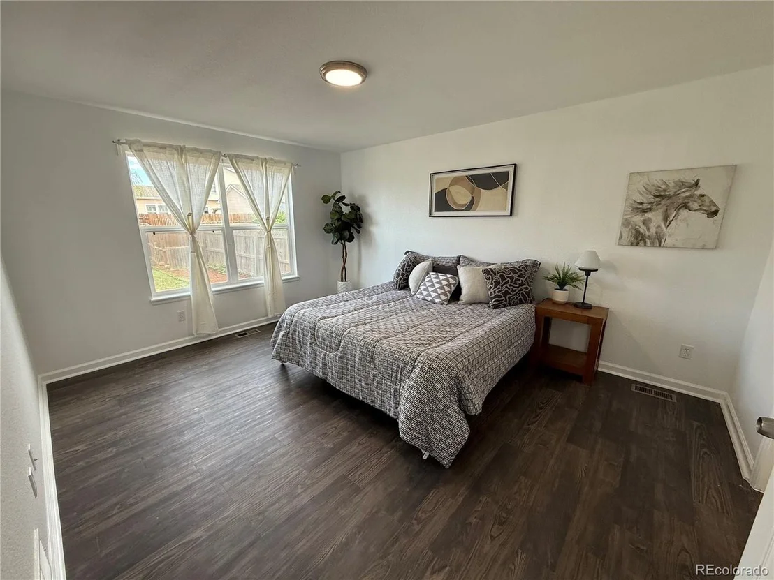 Photo of 1122 4th Ave
