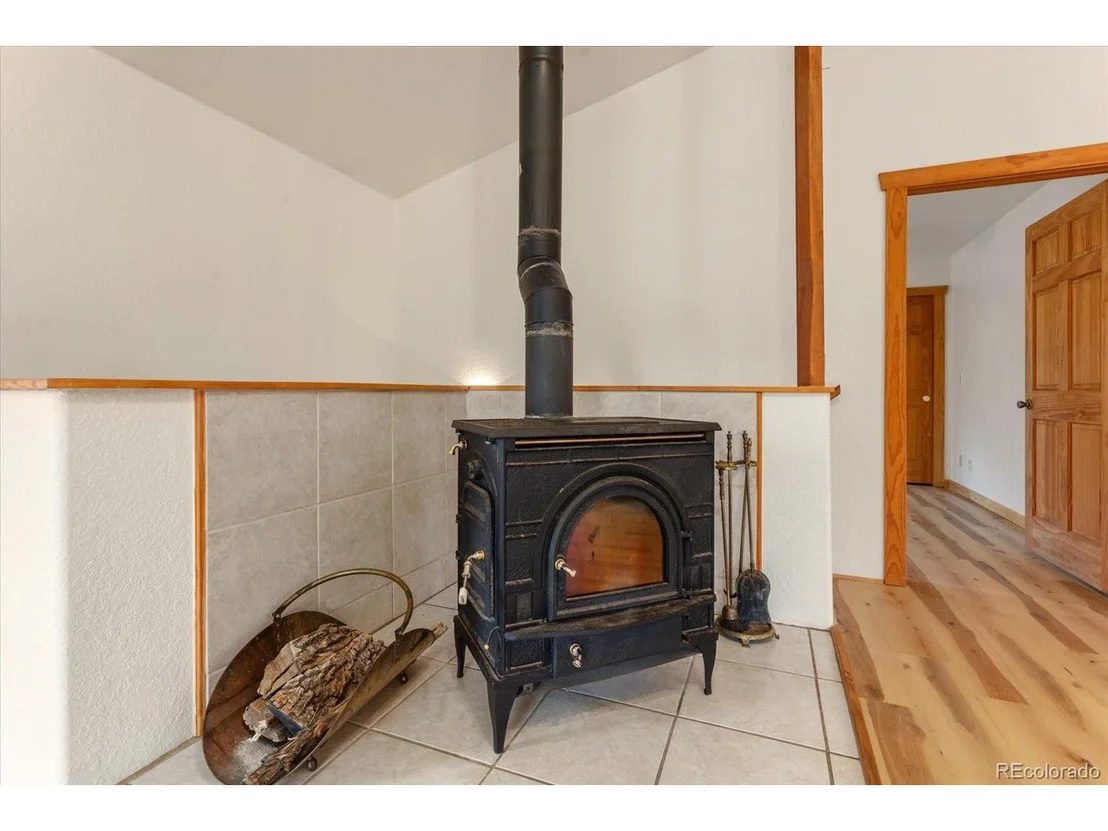 Photo of 734 W 2nd St