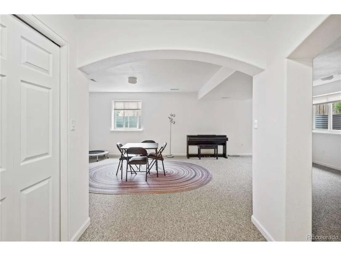 Photo of 2303 Vineyard Pl