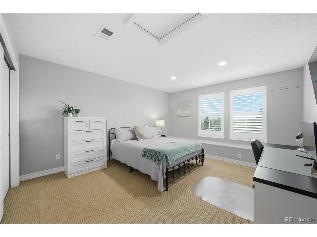 Photo of 2212 Ridgetrail Dr