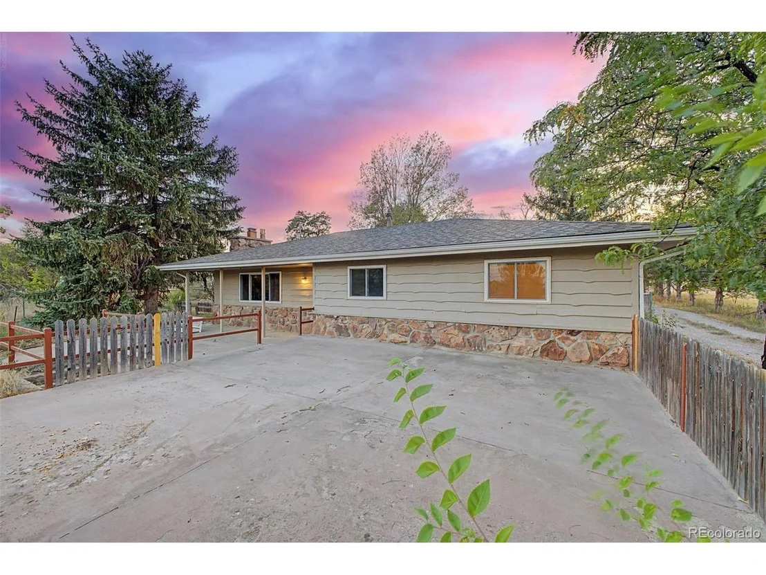 Photo of 2301 S County Road 23e