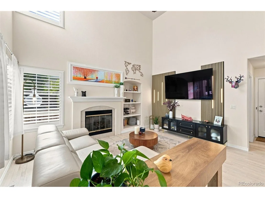 Photo of 10670 Singleleaf Ct
