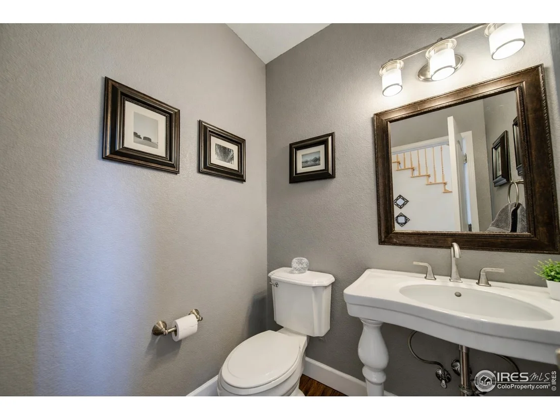 Photo of 63 Lakeview Cir