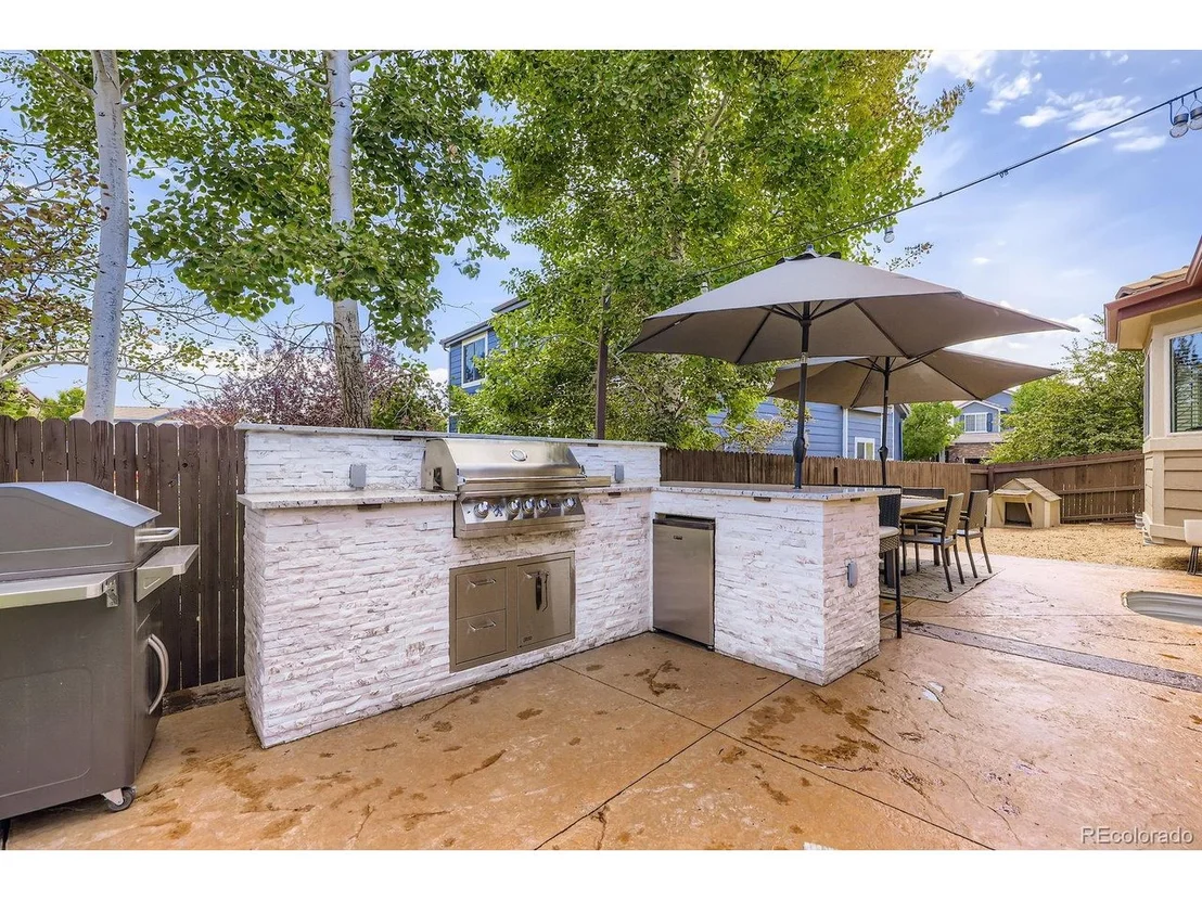 Photo of 10085 Carson Way