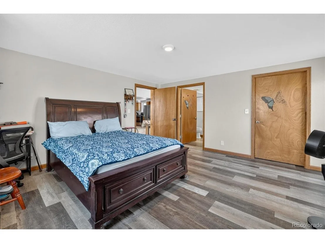 Photo of 32189 County Road 16