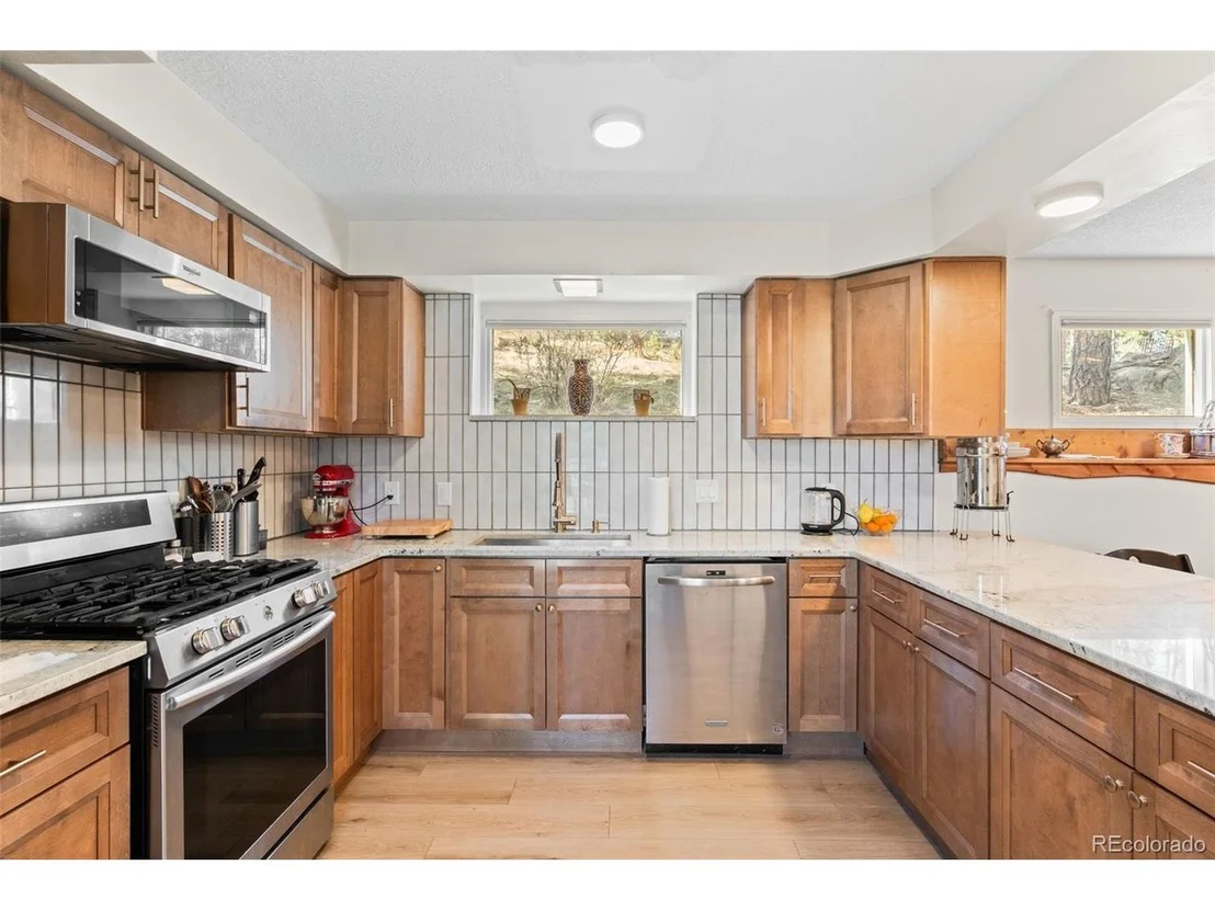 Photo of 20 Long Ridge Dr