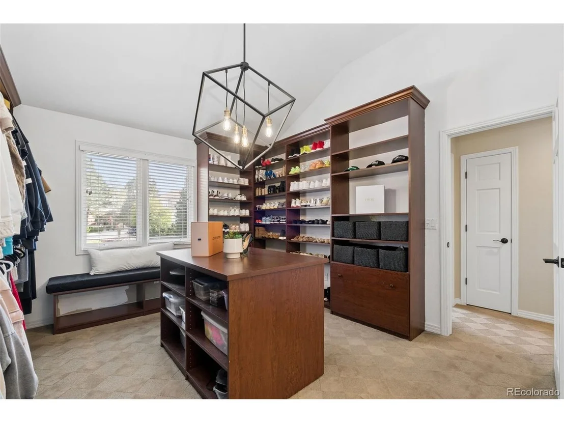 Photo of 8571 Colonial Dr