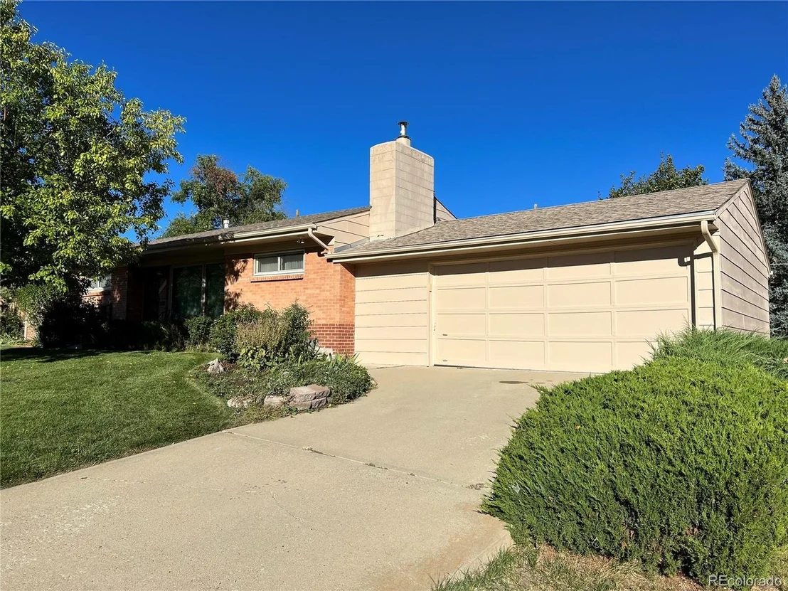Photo of 8580 Cedar Ln