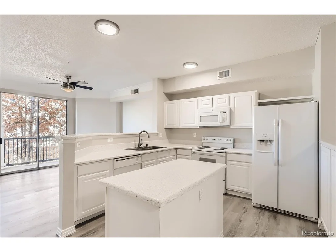 Photo of 1875 Spaulding Cir