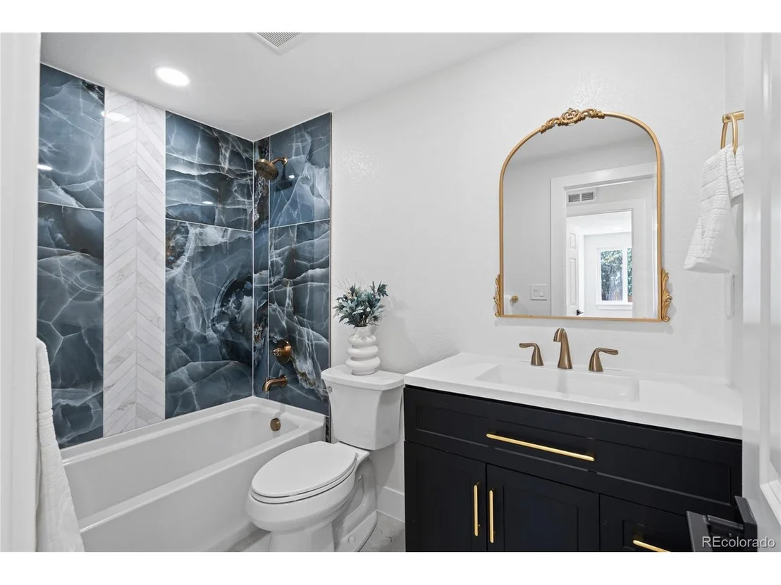 Photo of 6766 Zenobia Loop