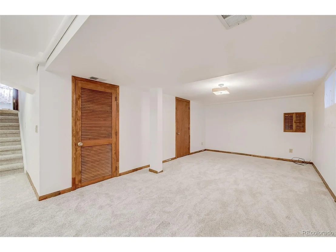 Photo of 9442 Sierra Dr