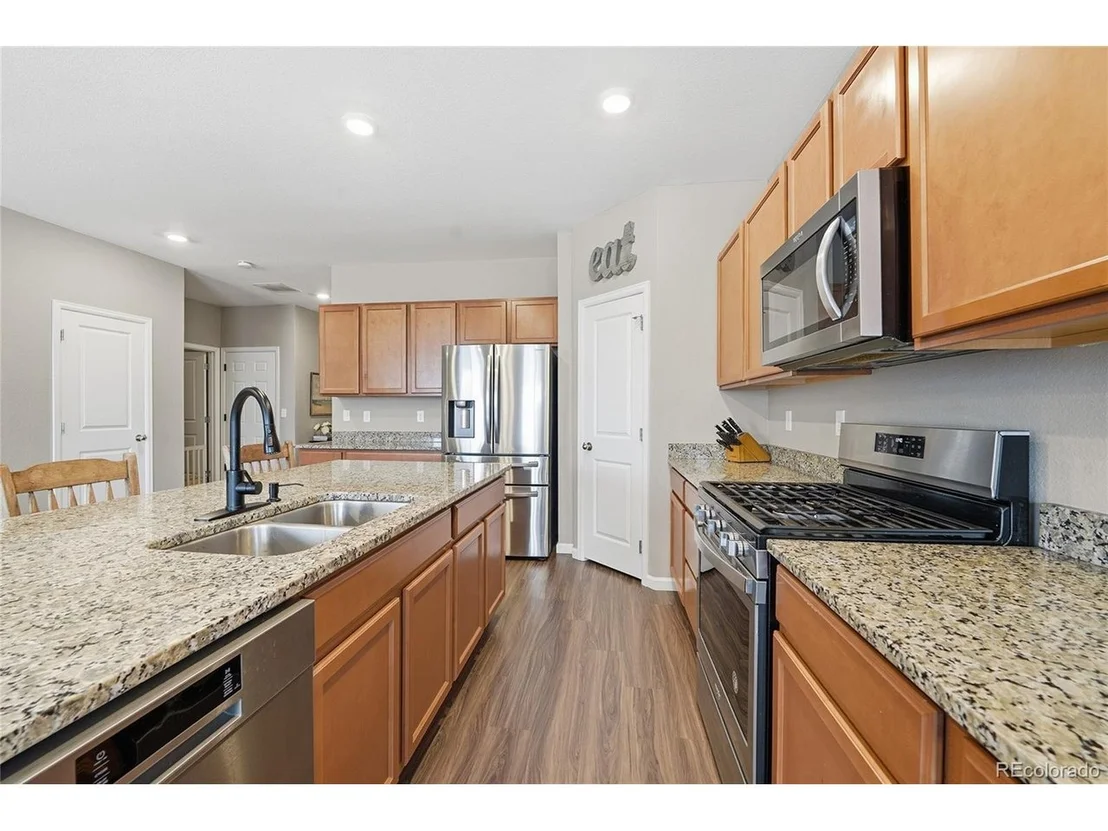 Photo of 6221 Easton Ave