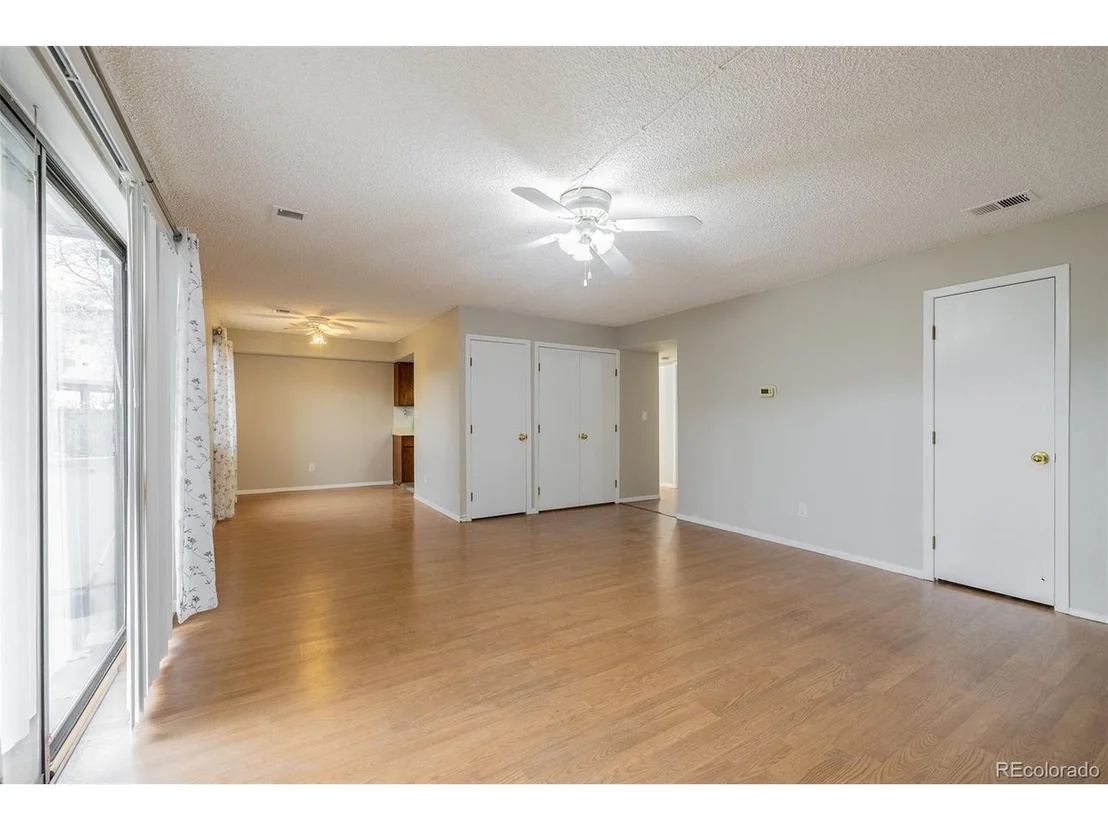 Photo of Unit 1007 at 2201 Sable Blvd
