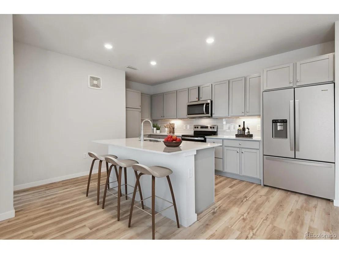 Photo of Unit 1307 at 487 Interlocken Blvd