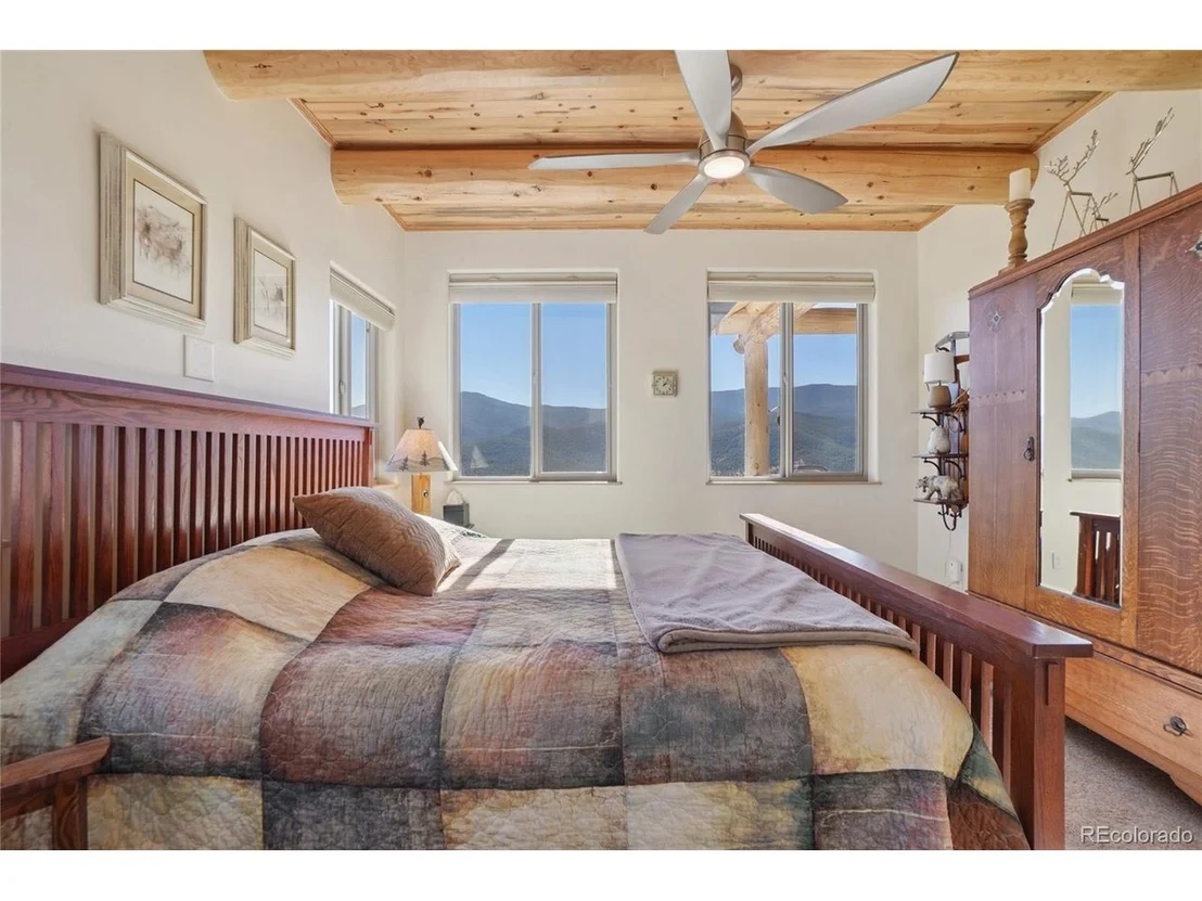 Photo of 884 Pine Hollow Road