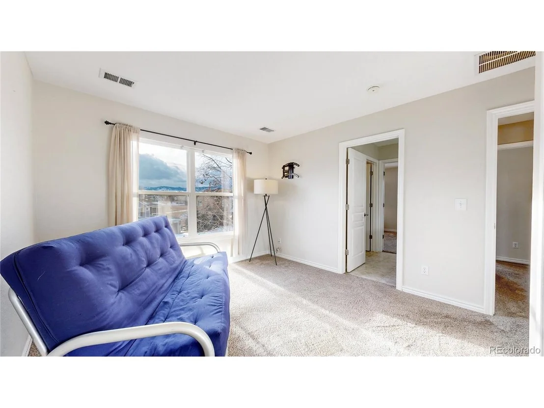 Photo of 15548 W 75th Pl