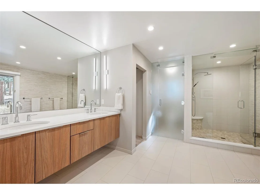 Photo of 2901 Interlocken Dr