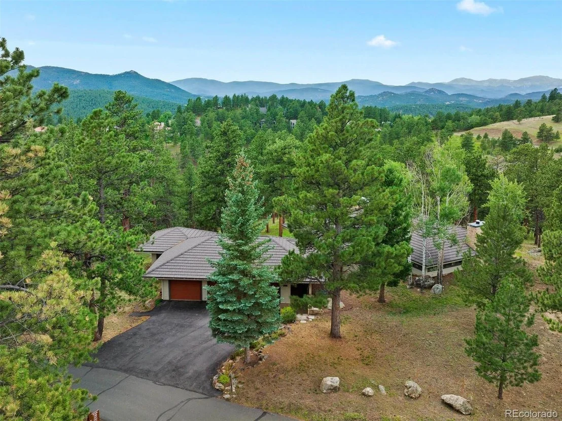 Photo of 2397 Daisy Ln