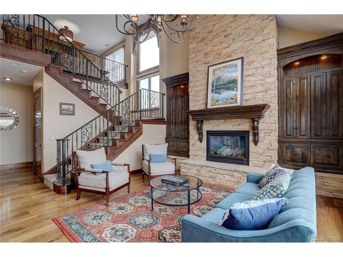 Photo of 6103 Huron Ln