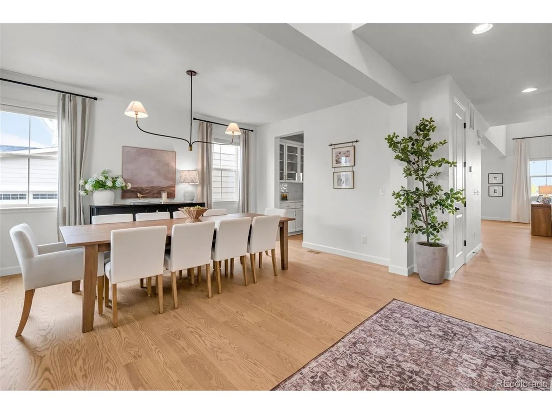 Photo of 5534 Riverbend Ave