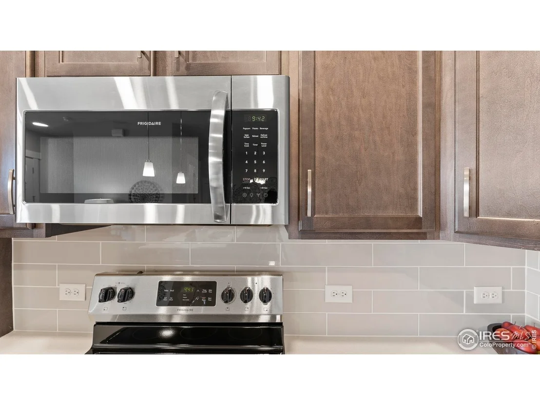 Photo of 6780 Maple Leaf Dr