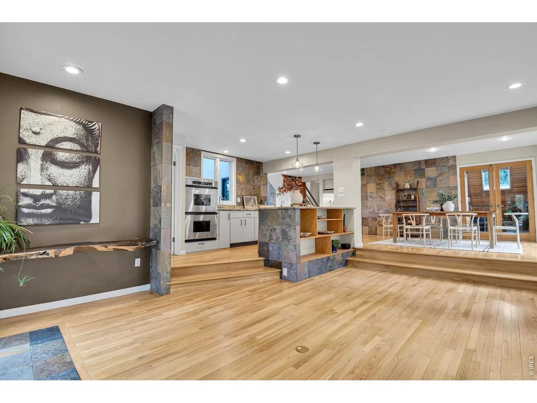 Photo of 28 Pine Brook Rd