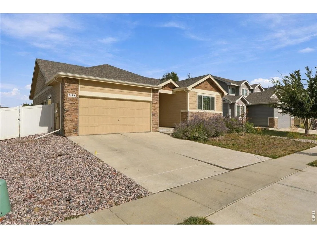 Photo of 946 Scotch Pine Dr