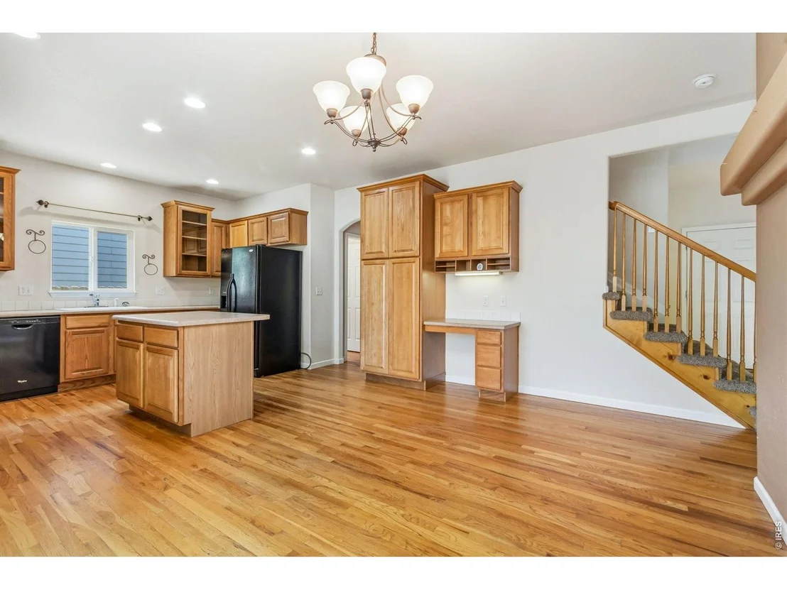 Photo of 471 Heritage Ln