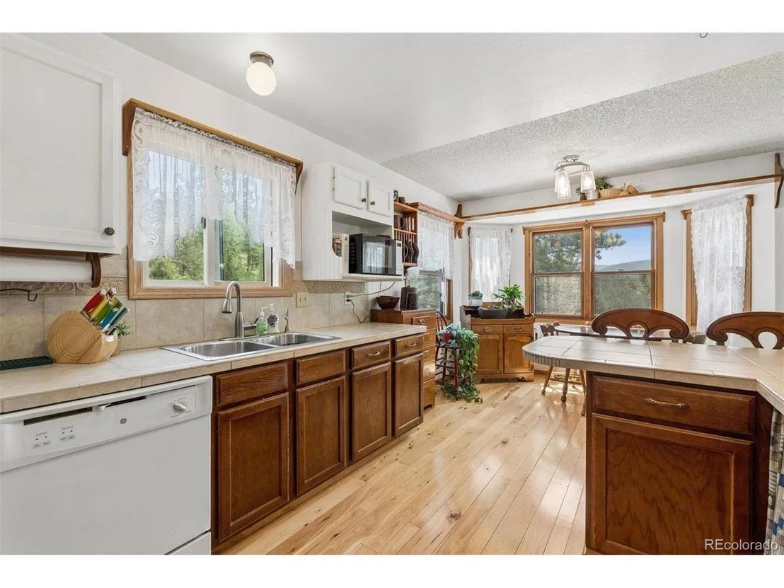 Photo of 225 Hell Canyon Rd