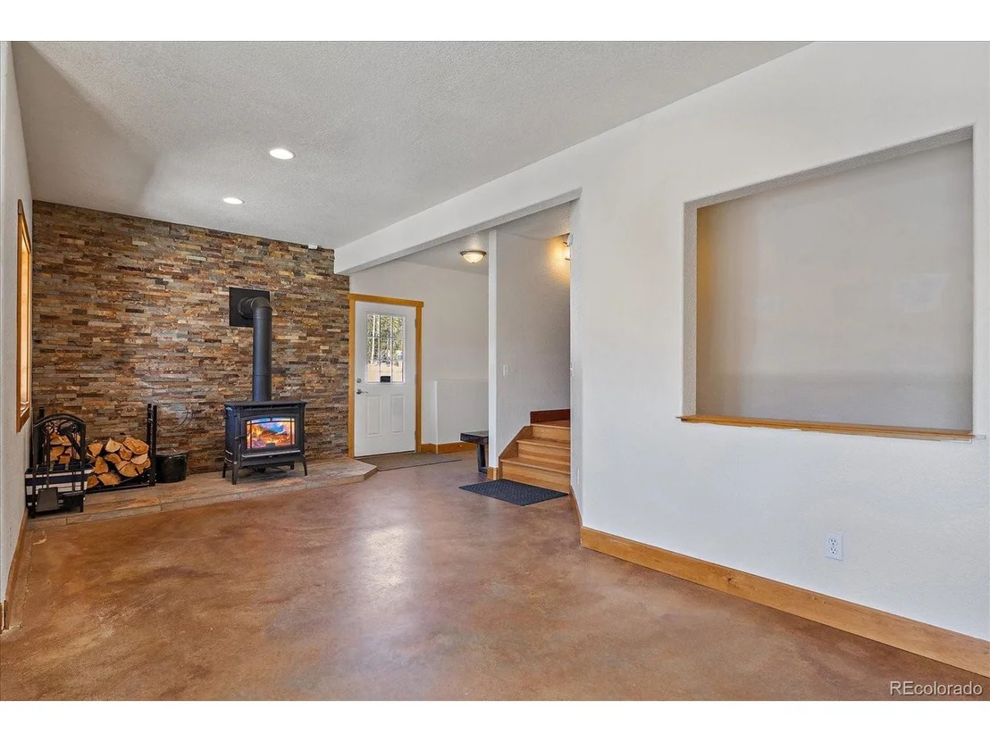 Photo of 286 Chieftain Rd