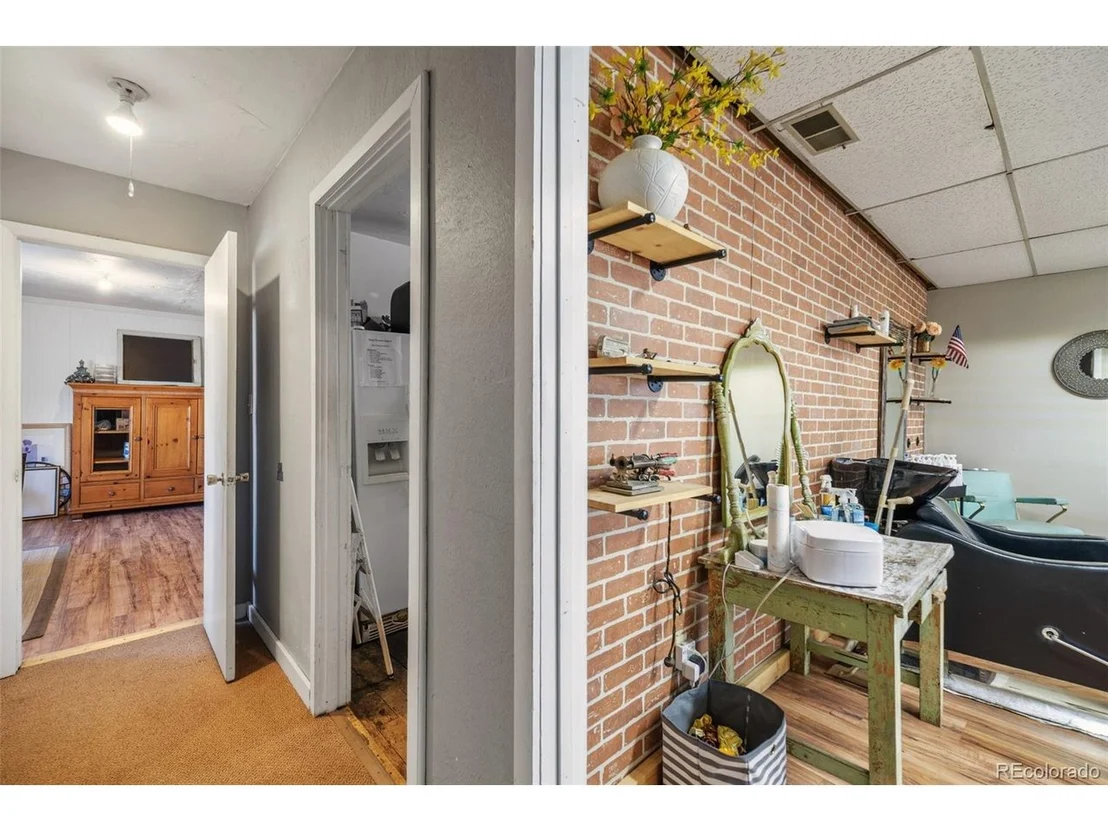 Photo of 104 N 3rd St