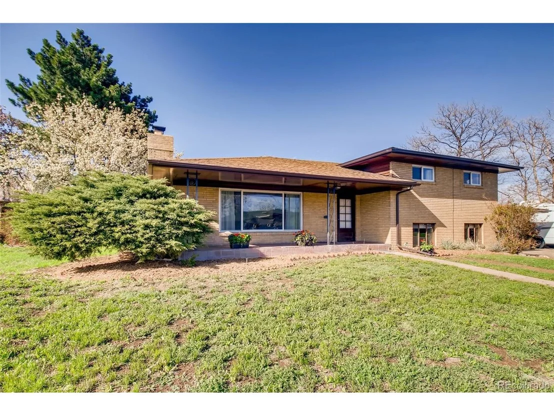 Photo of 7860 Robin Ln