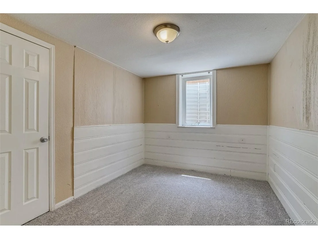 Photo of 3685 Jasmine St